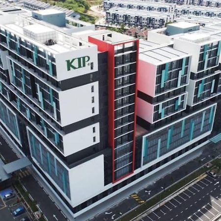 Tulip Touch Homestay Kota Warisan Klia Sepang Dış mekan fotoğraf